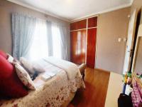 Bed Room 1 - 11 square meters of property in Vanderbijlpark