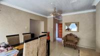 Dining Room - 21 square meters of property in Vanderbijlpark