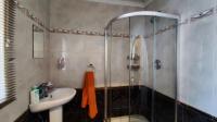 Bathroom 1 - 8 square meters of property in Vanderbijlpark