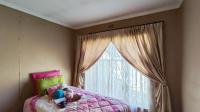 Bed Room 1 - 11 square meters of property in Vanderbijlpark