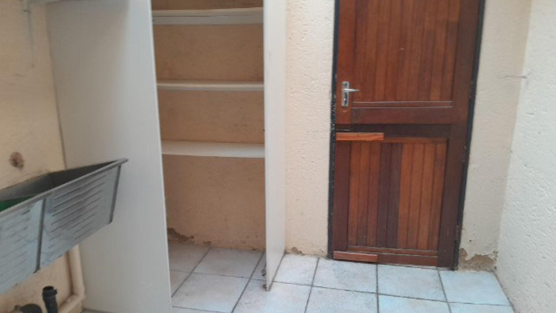 Scullery of property in Bedfordview