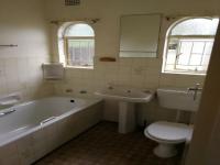 Bathroom 1 of property in Henley-on-Klip