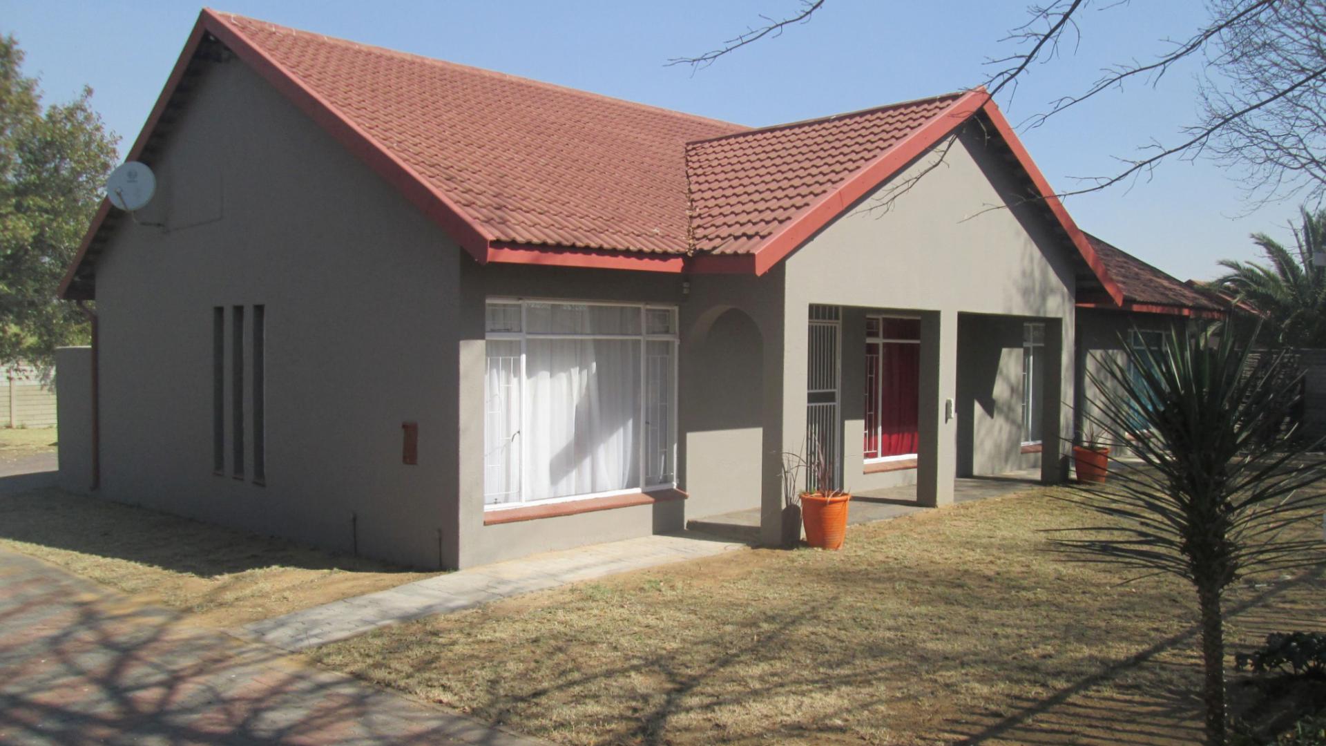 Front View of property in Sasolburg