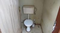 Staff Bathroom - 2 square meters of property in Mapleton