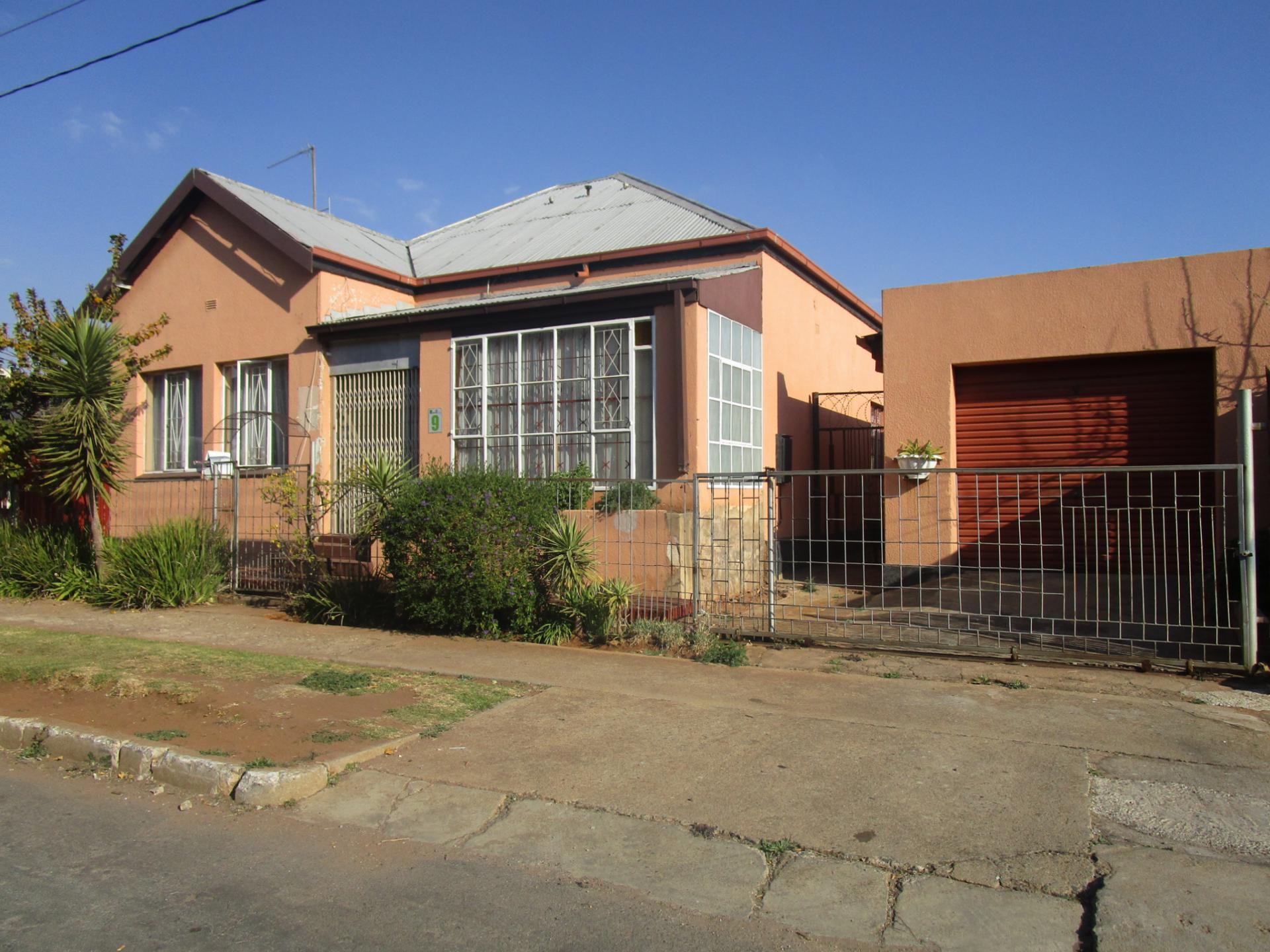 3 Bedroom House  for Sale For Sale in Krugersdorp  Private 