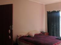Main Bedroom - 20 square meters of property in Sonland Park