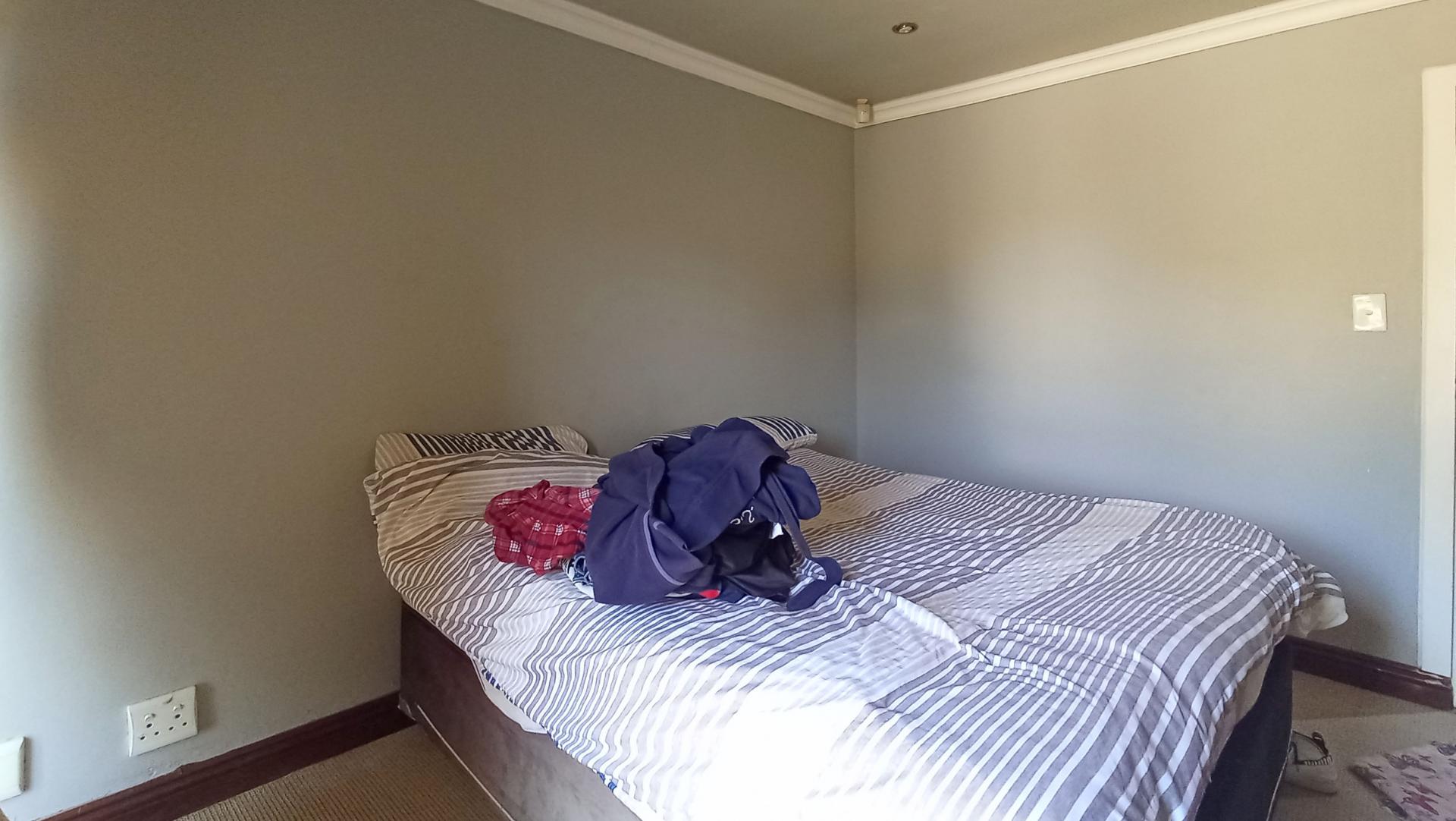Bed Room 2 - 14 square meters of property in Jukskei Park