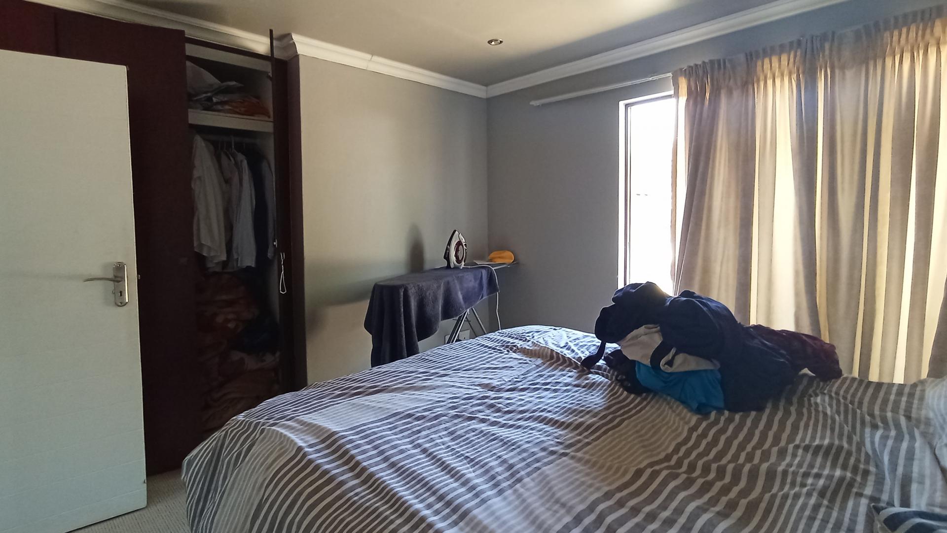 Bed Room 2 - 14 square meters of property in Jukskei Park