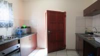 Kitchen - 10 square meters of property in Tasbetpark