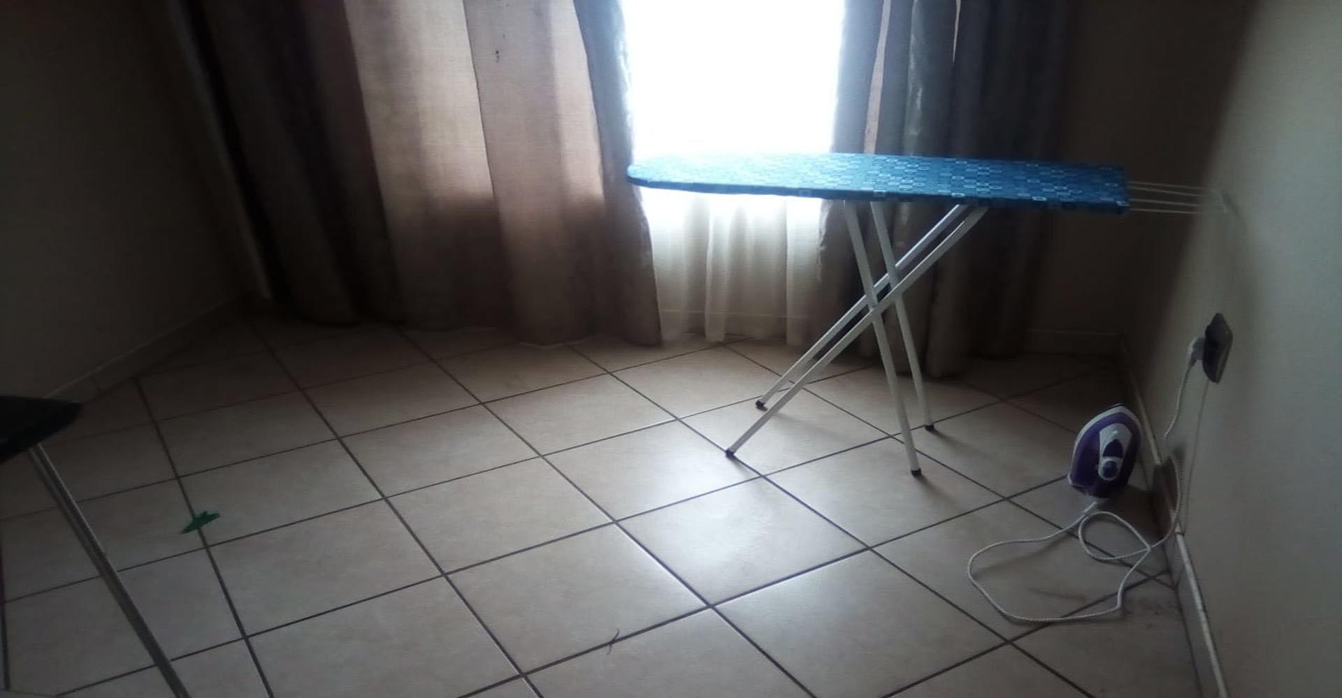 Lounges of property in Middelburg - MP