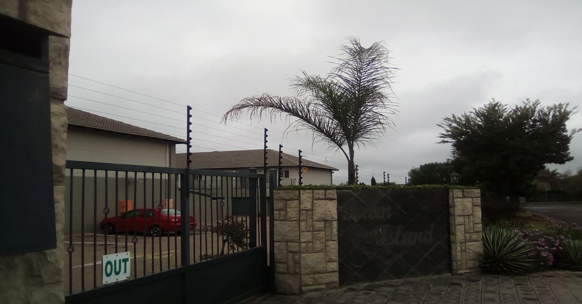Front View of property in Middelburg - MP