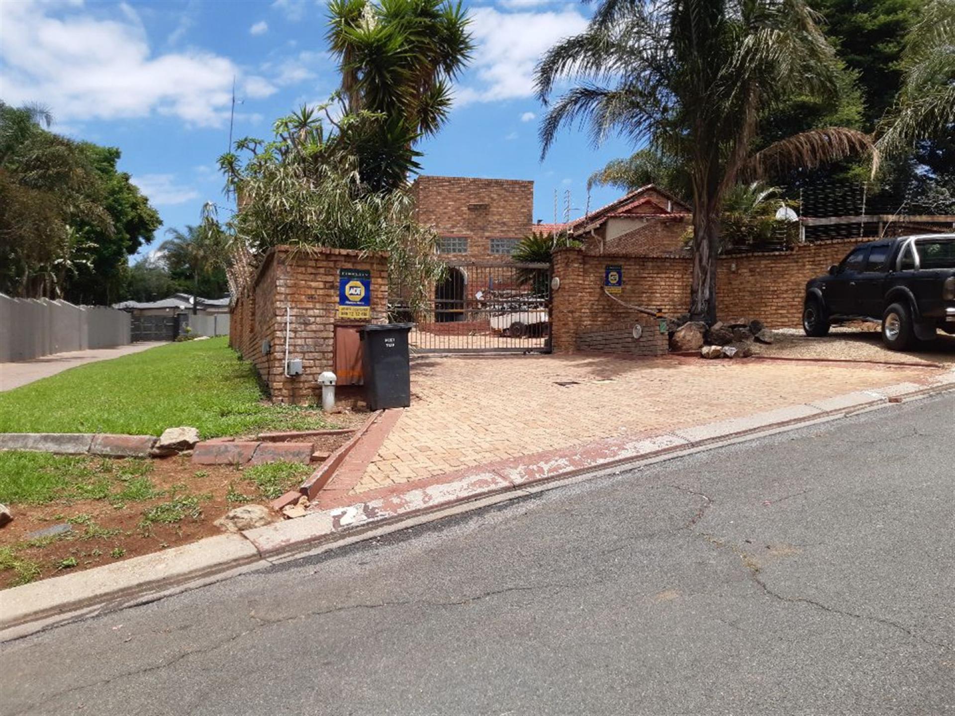 Front View of property in Hurlingham