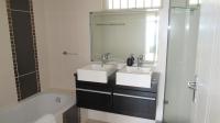 Bathroom 2 - 7 square meters of property in Uvongo