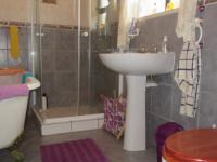 Bathroom 3+ - 11 square meters of property in Strand