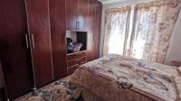 Bed Room 1 of property in Grootvlei