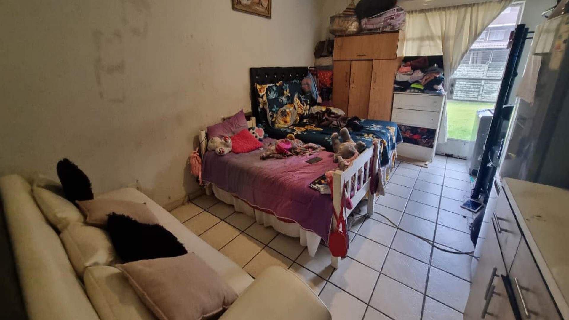 Bed Room 1 of property in Croydon