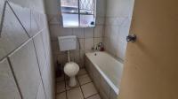 Bathroom 1 of property in Croydon
