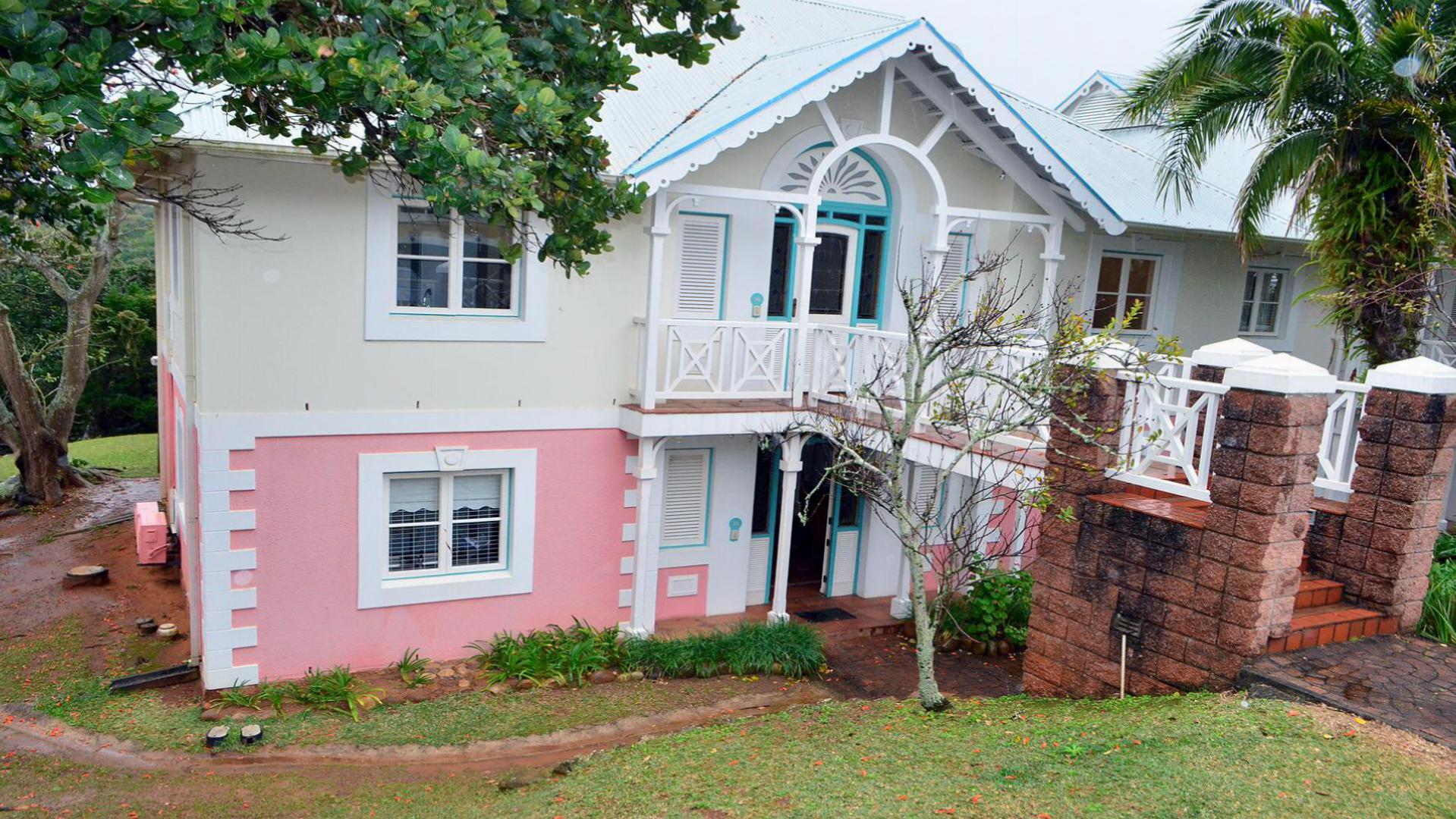 Front View of property in Port Edward