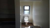 Bathroom 3+ of property in Bultfontein