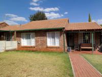 3 Bedroom 1 Bathroom Simplex for Sale for sale in Die Hoewes