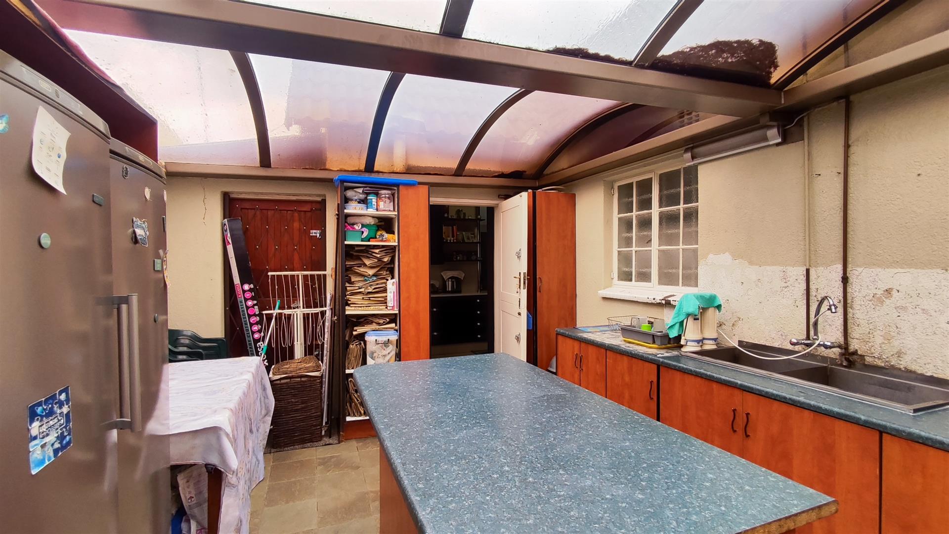 Spaces - 13 square meters of property in Buccleuch