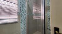 Bathroom 1 - 5 square meters of property in Buccleuch