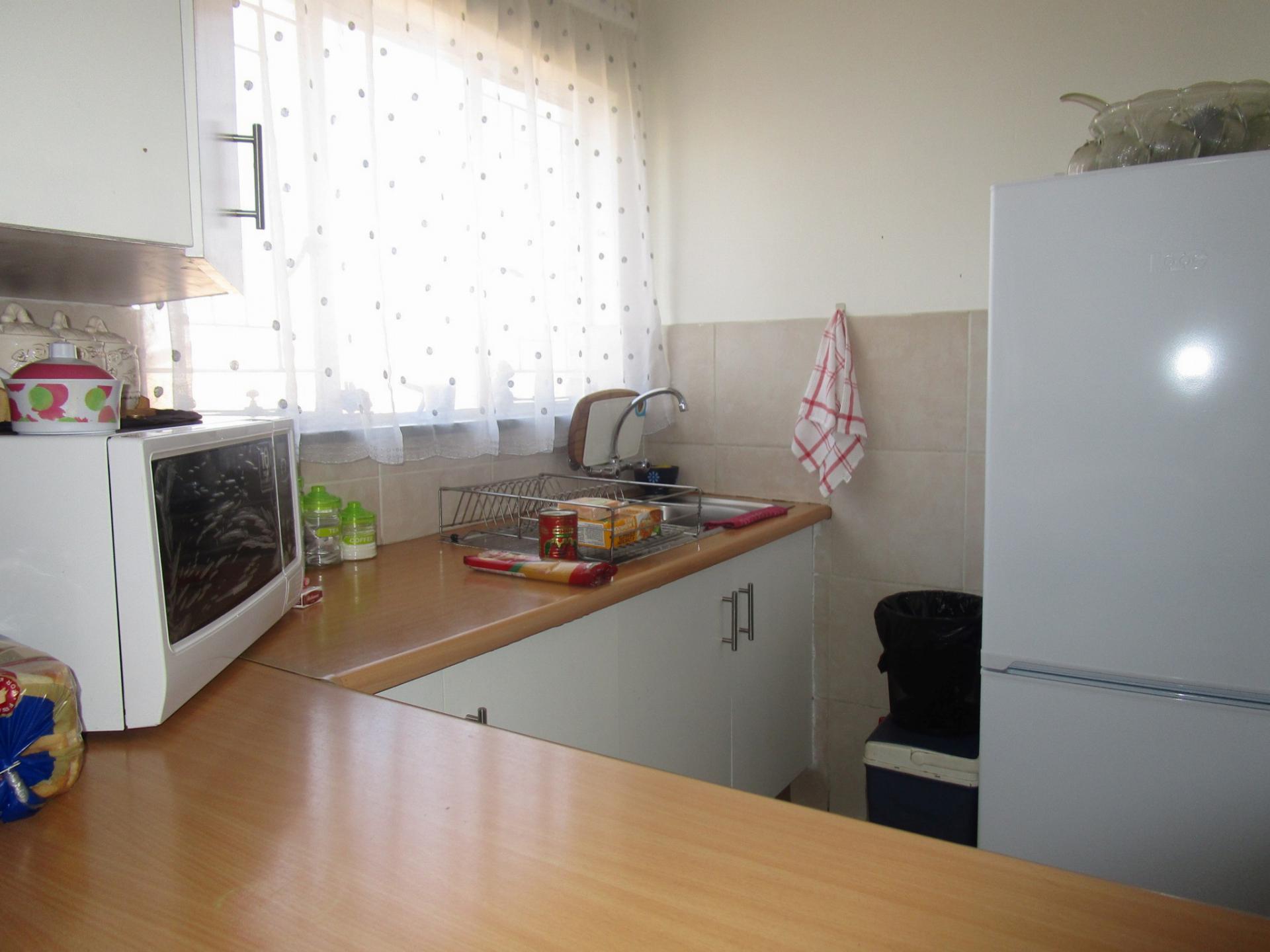 Kitchen - 10 square meters of property in Horison