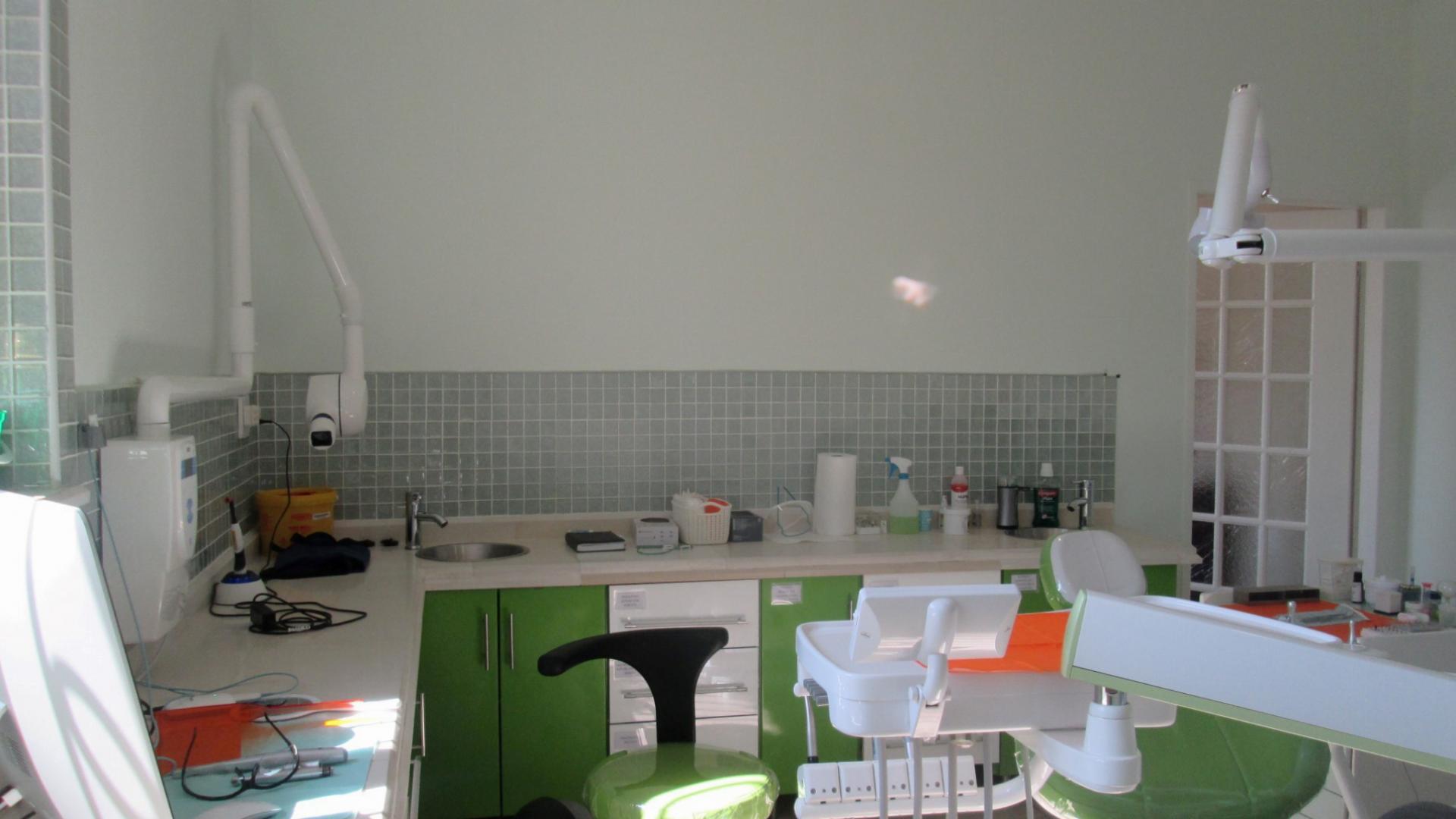Rooms - 203 square meters of property in Linbro Park A.H.