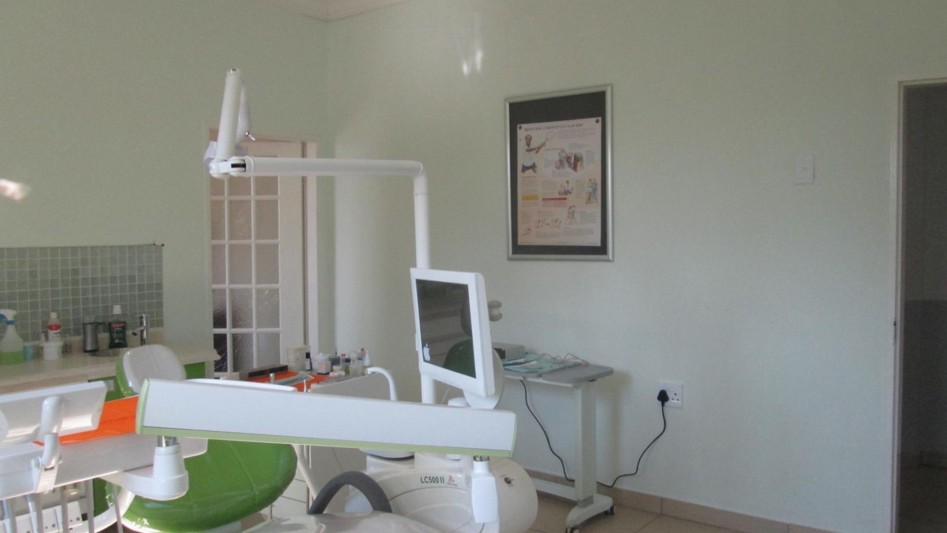 Rooms - 203 square meters of property in Linbro Park A.H.