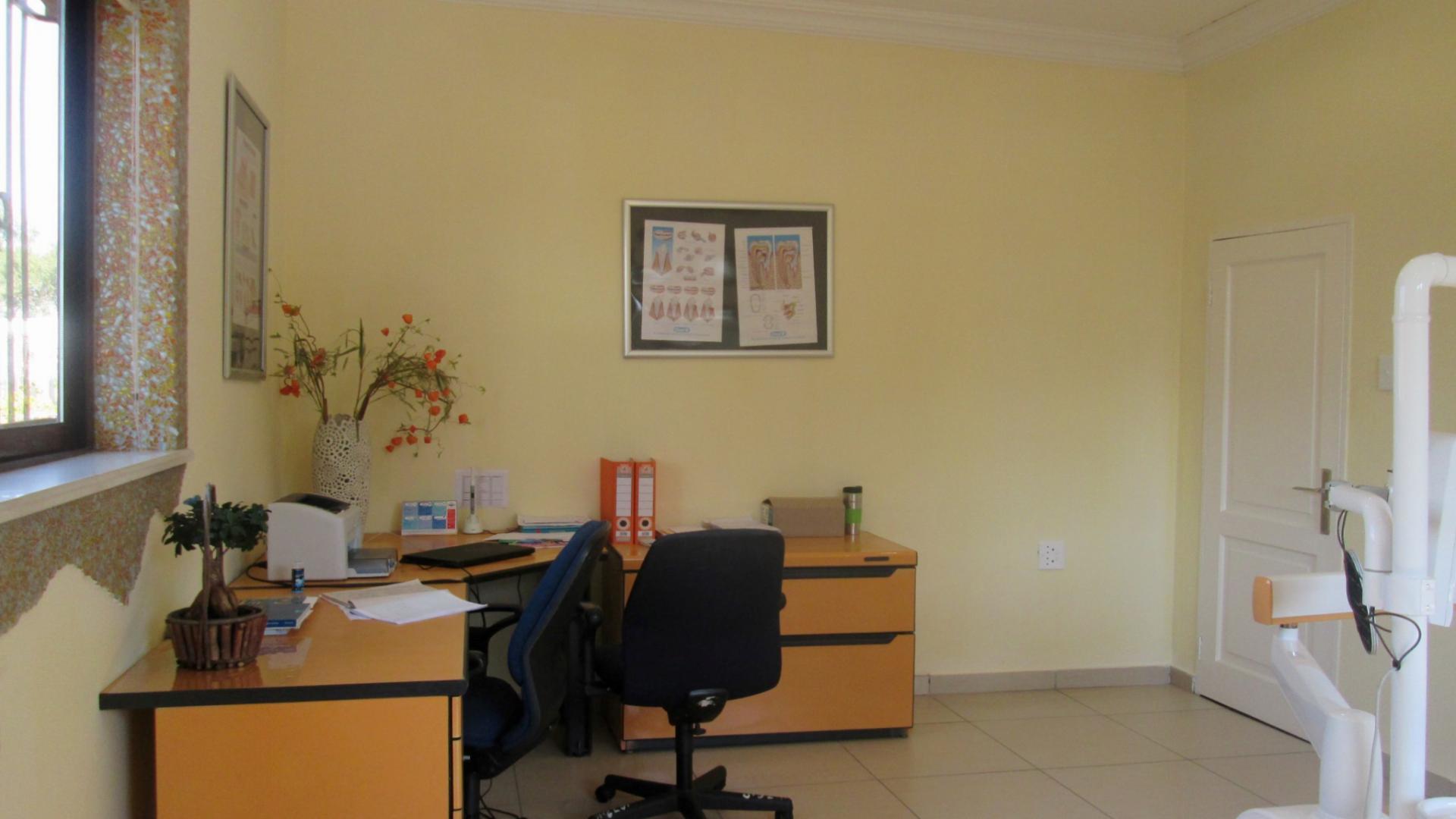 Rooms - 203 square meters of property in Linbro Park A.H.