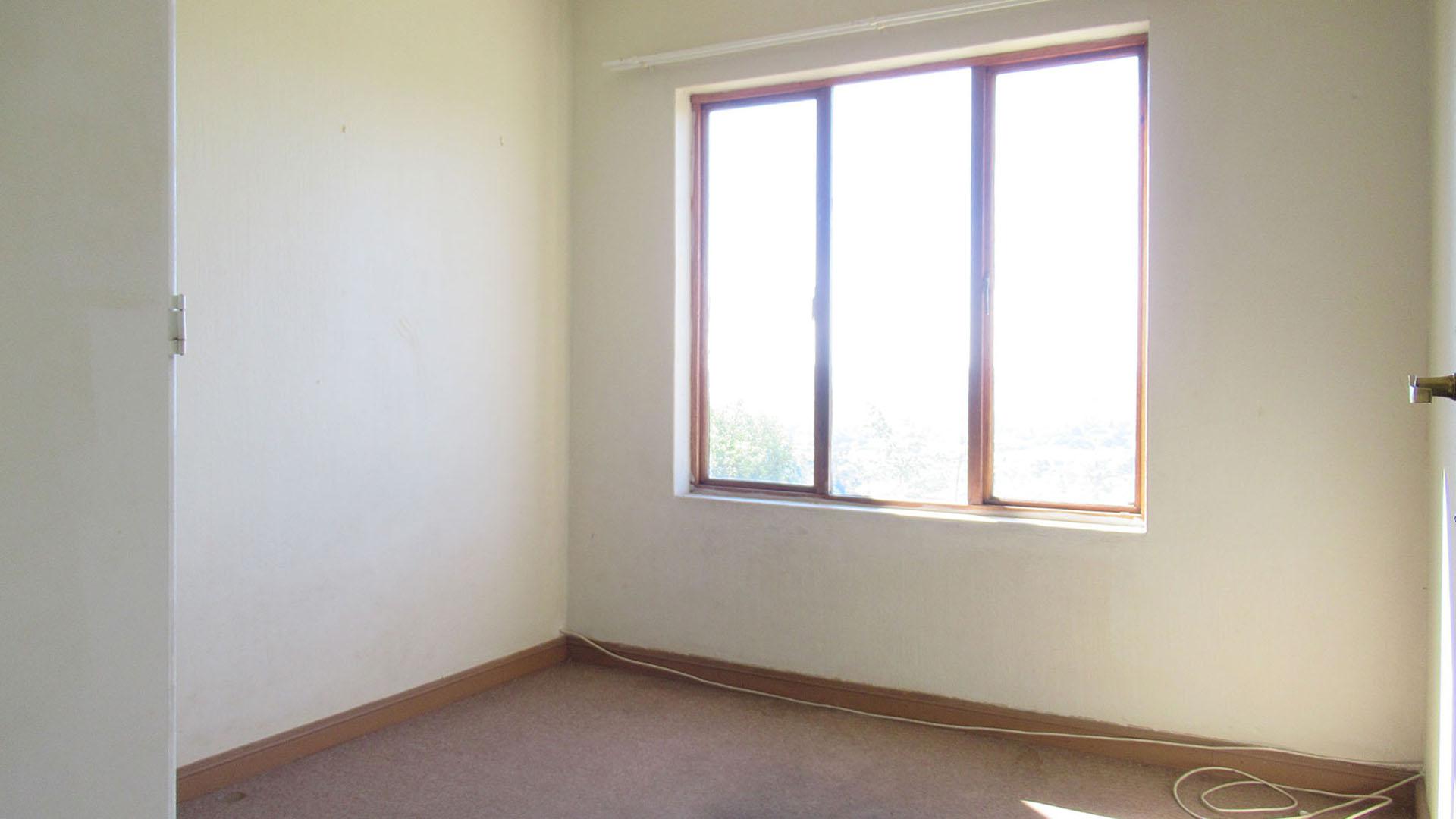 Bed Room 2 - 10 square meters of property in Constantia Kloof