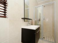 Bathroom 1 - 5 square meters of property in Noordhang