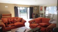Lounges - 19 square meters of property in Van Riebeeckpark
