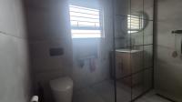 Bathroom 1 - 4 square meters of property in Silverfields
