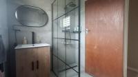 Bathroom 1 - 4 square meters of property in Silverfields