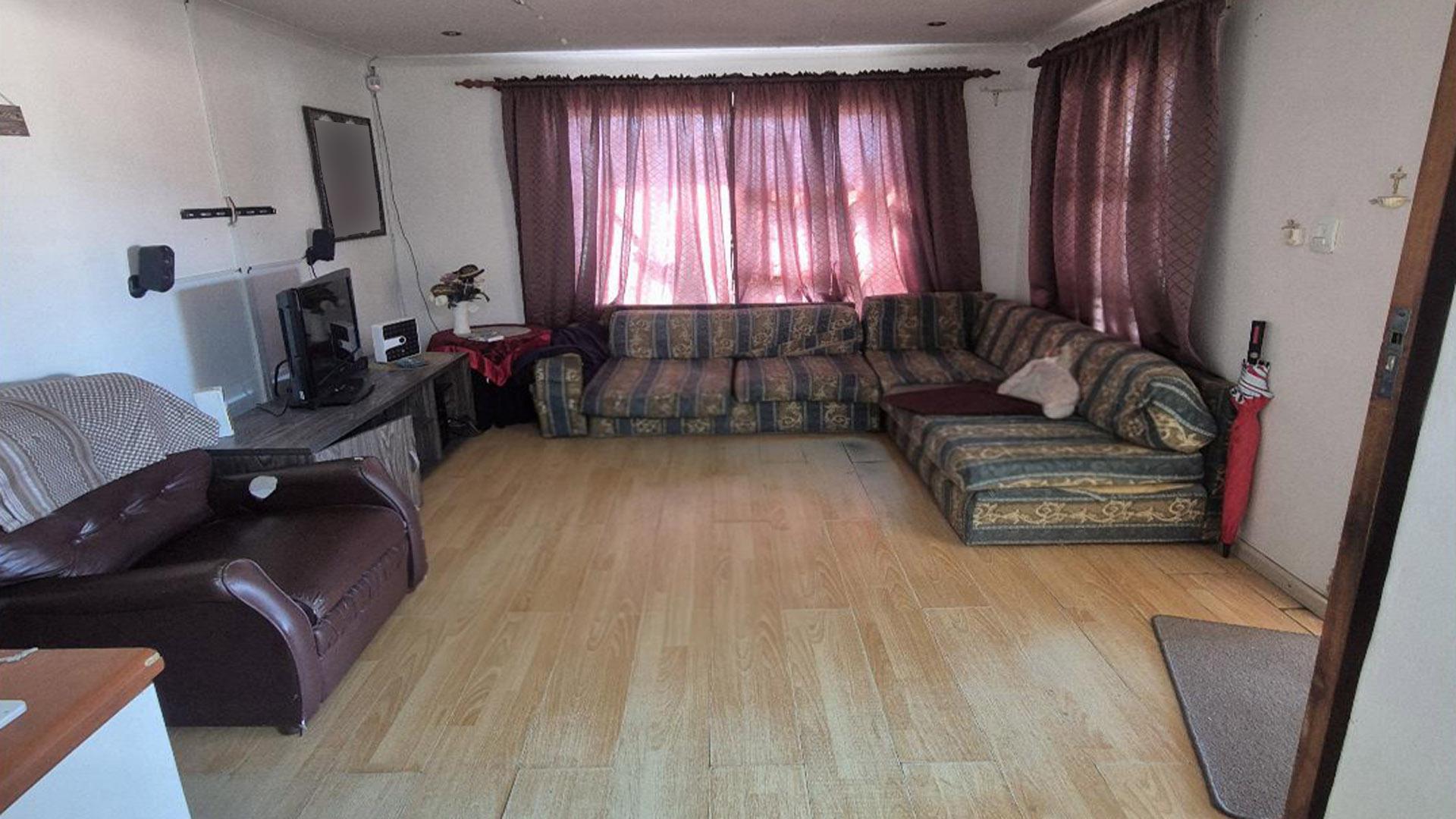 Lounges of property in Bloemendal