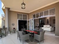 Patio - 68 square meters of property in Midrand