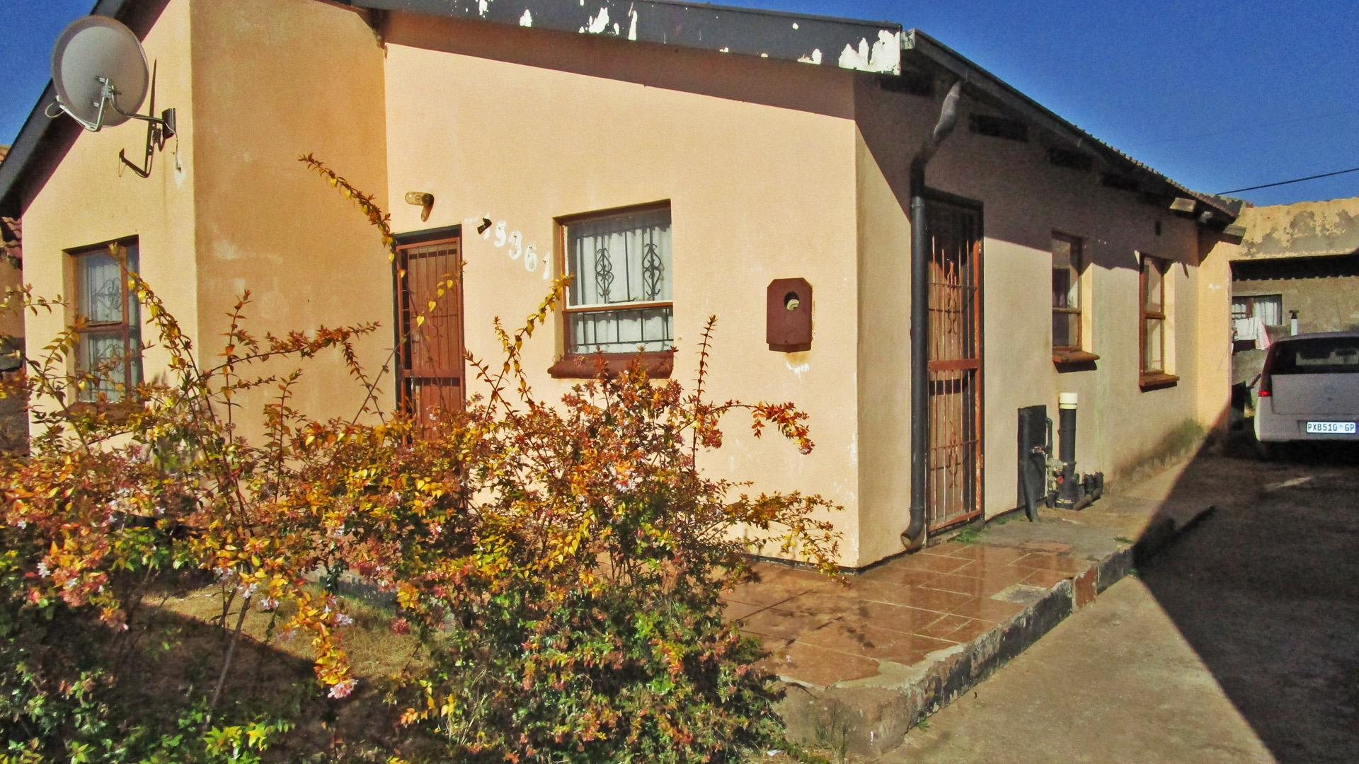 Front View of property in Tsakane