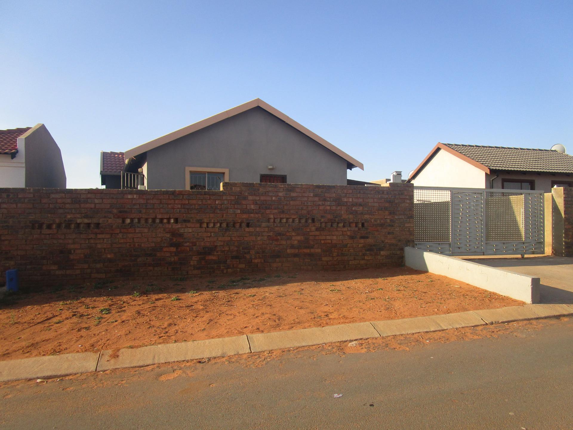 Front View of property in Kagiso