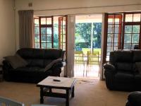 Lounges - 21 square meters of property in Leonard