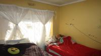 Bed Room 2 - 11 square meters of property in Lenasia South
