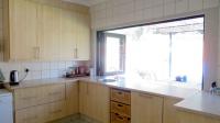 Kitchen - 16 square meters of property in Wingate Park