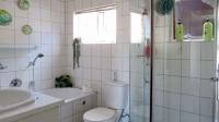 Bathroom 1 - 6 square meters of property in Wingate Park