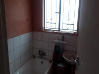 Bathroom 1 of property in Vosloorus