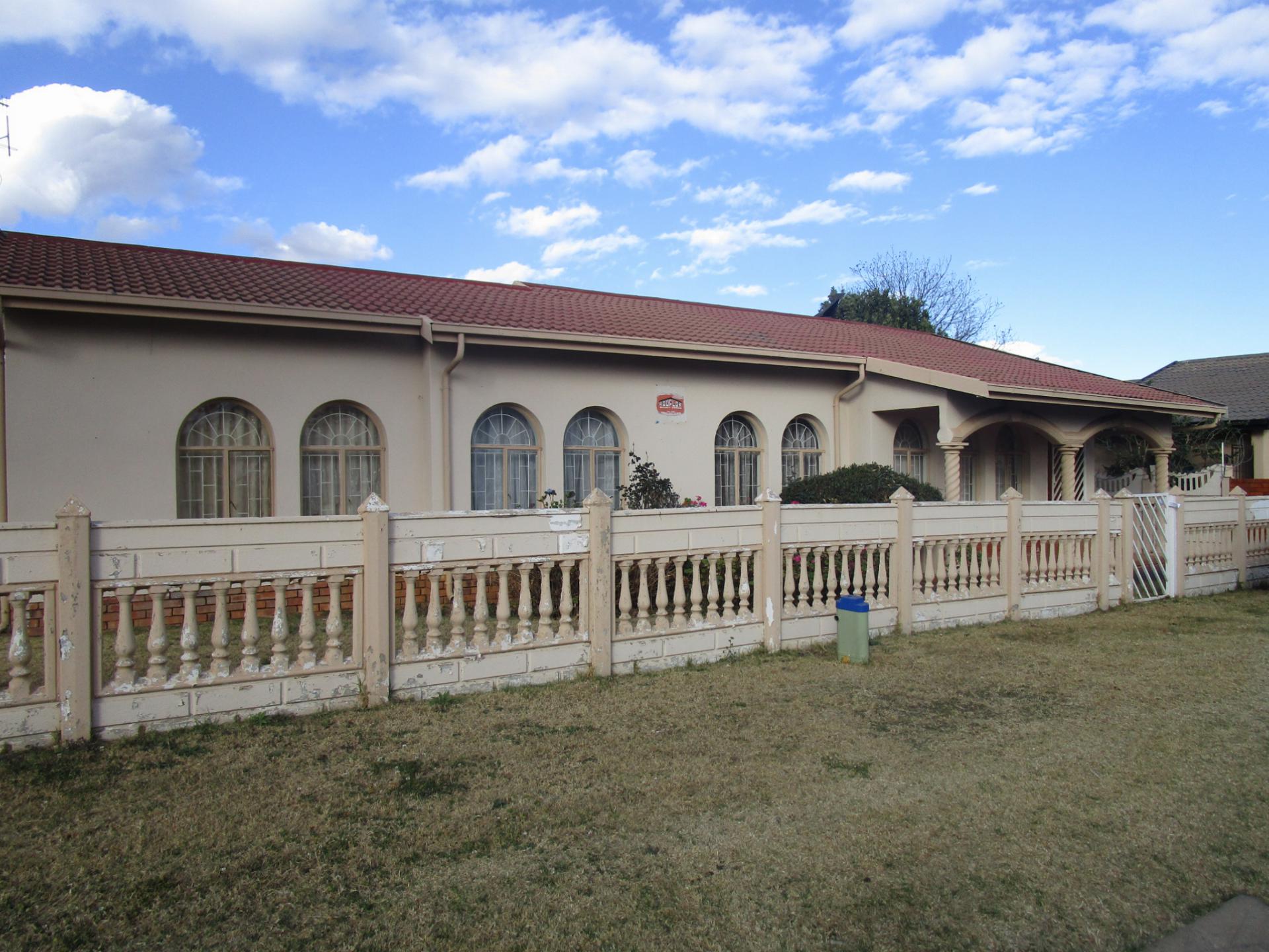 Front View of property in Lenasia South