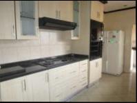 Kitchen - 20 square meters of property in Lenasia South