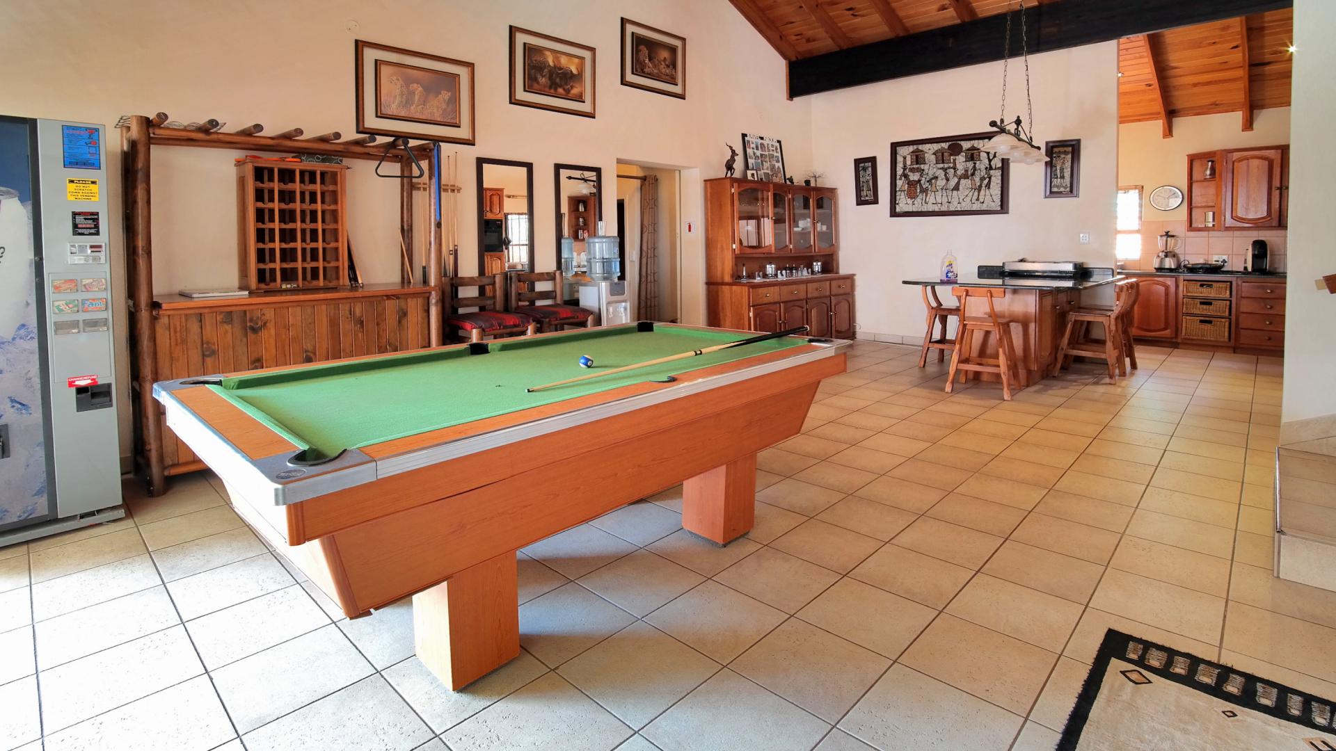 Entertainment - 29 square meters of property in Montana Park