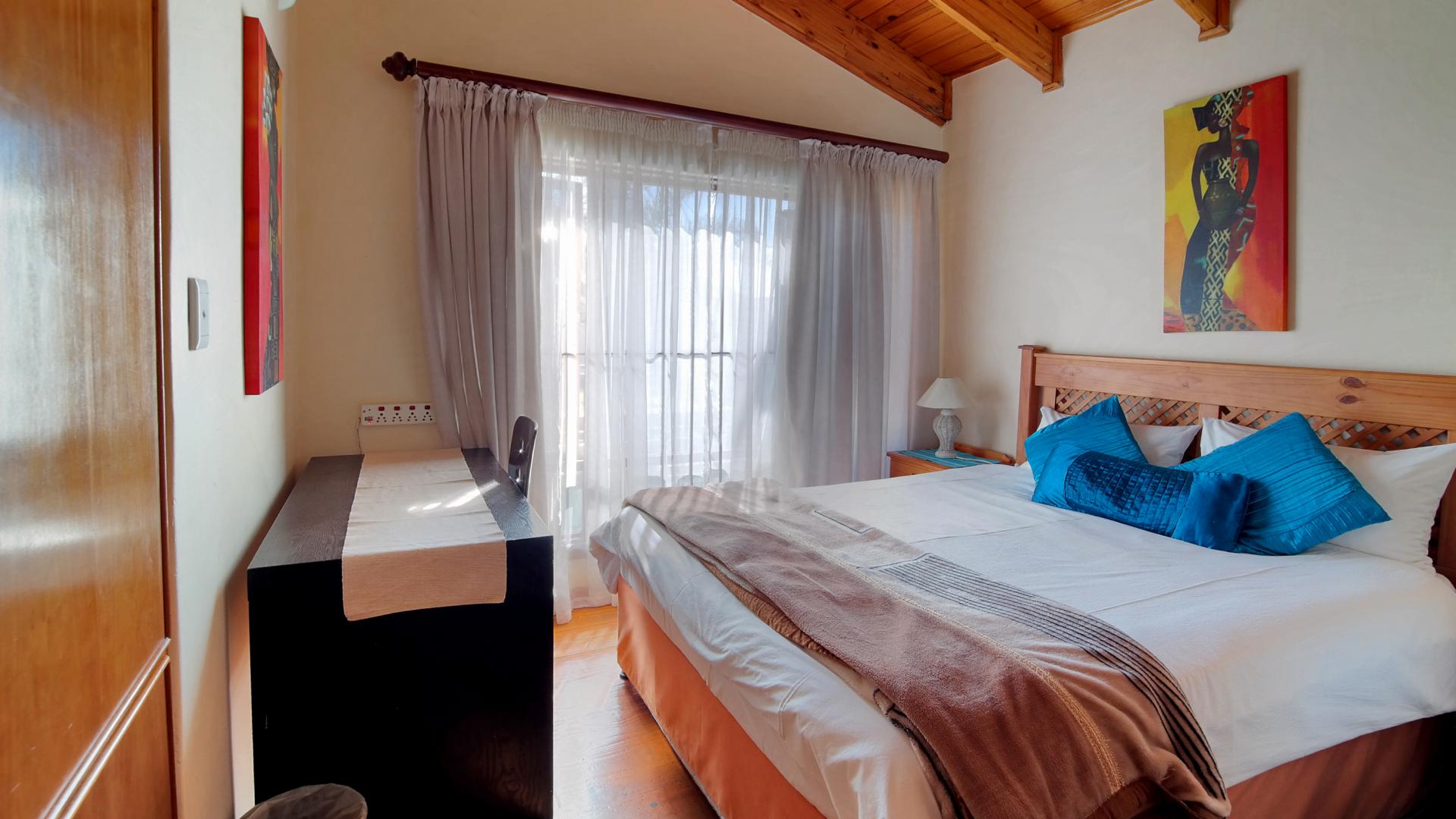 Bed Room 2 - 11 square meters of property in Montana Park