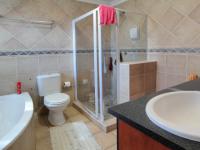 Bathroom 3+ - 49 square meters of property in Montana Park