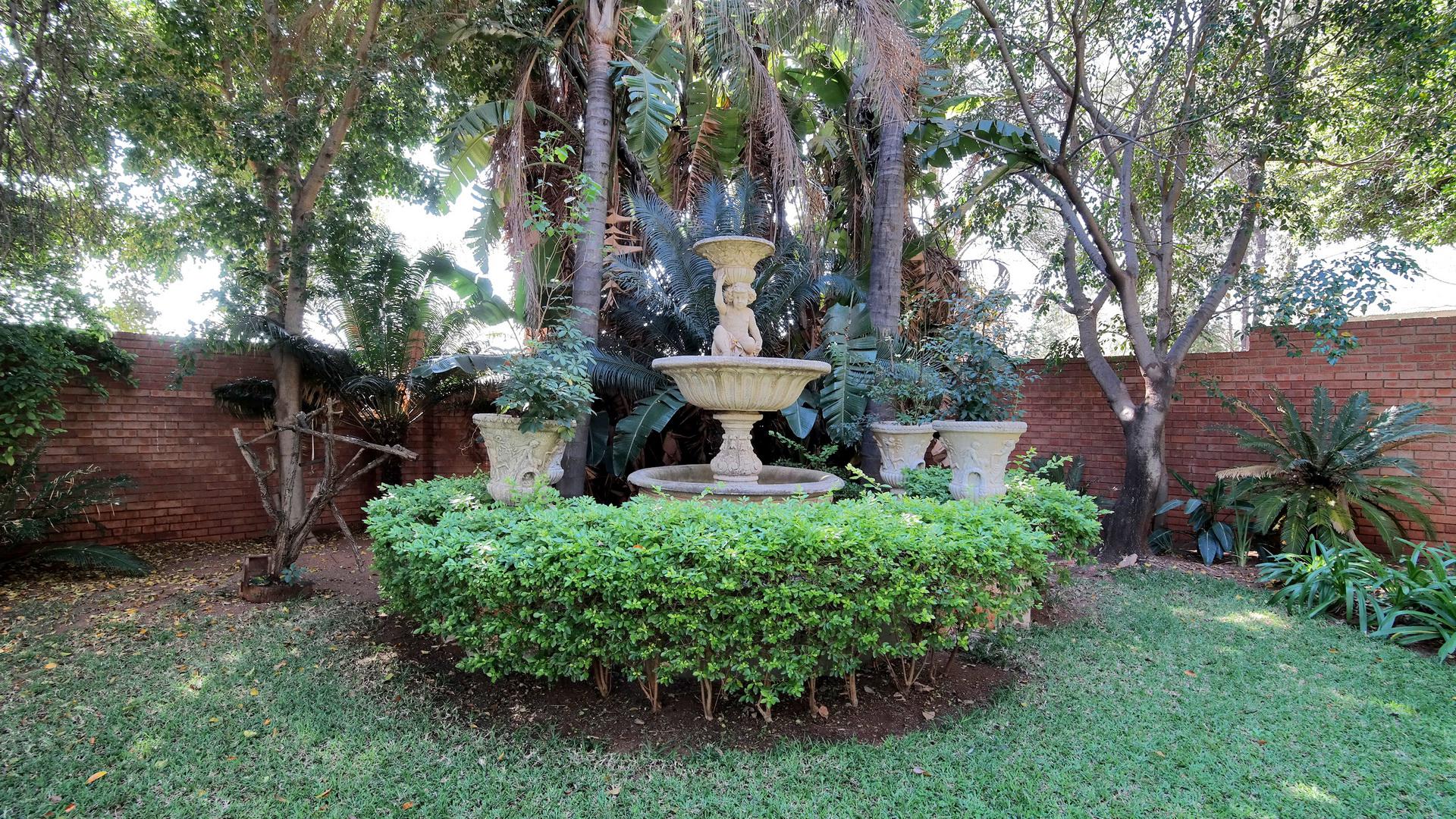 Garden of property in Montana Park